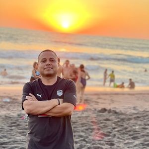 Meet your Posher, Edgar mauricio